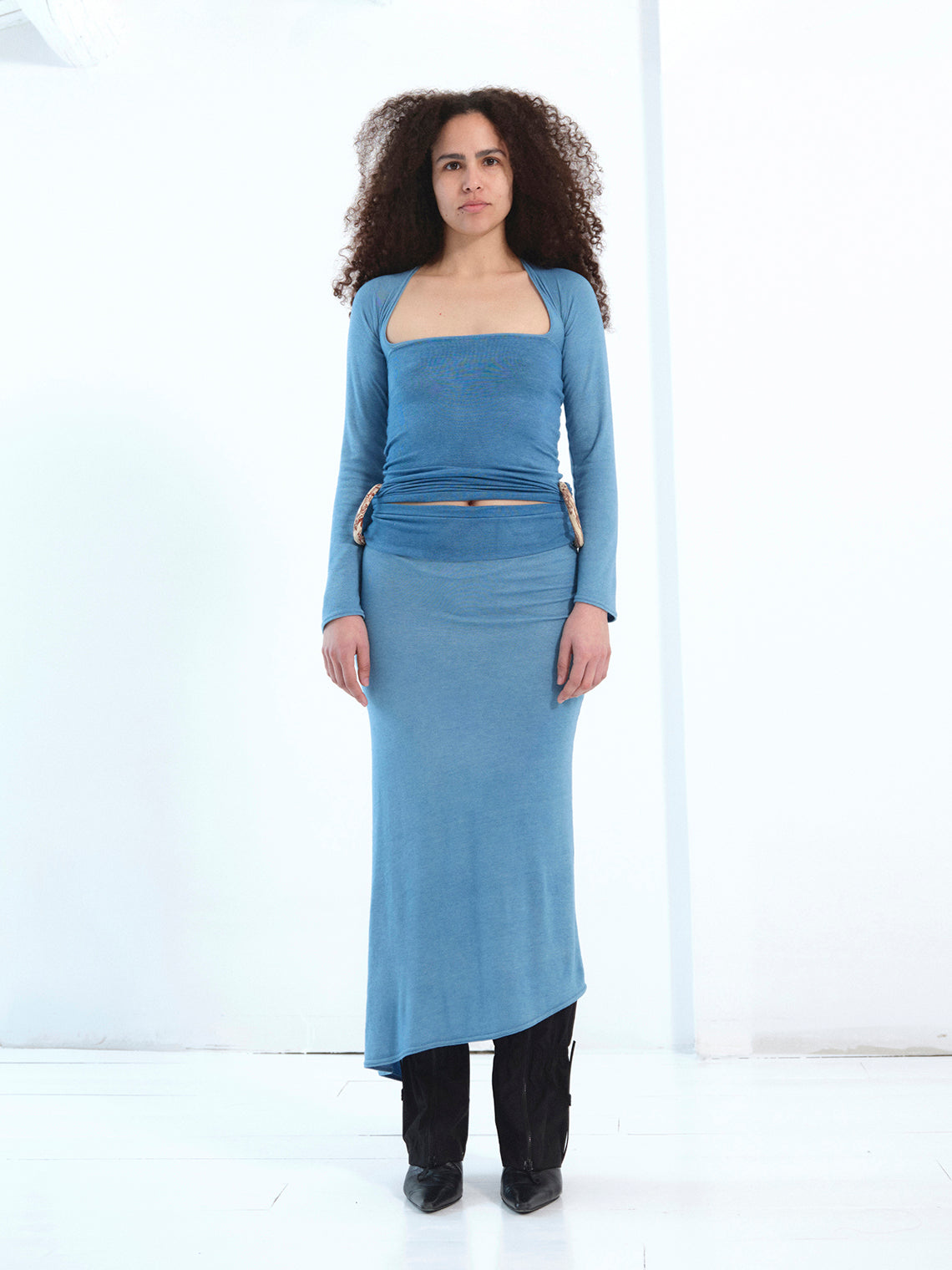 the ceramic ring dress, long sleeve in indigo